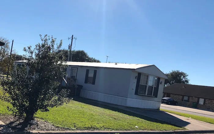Country Aire Mobile Home Park Picture 6