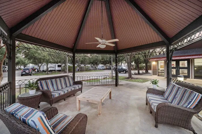 AllStar RV Resort by QRV Picture 9
