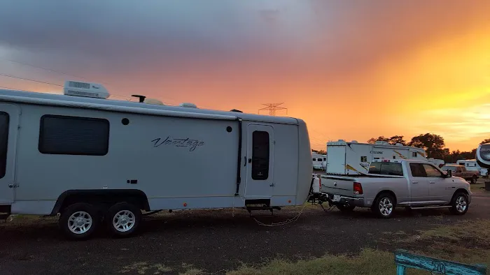Riverbend RV Park Picture 7