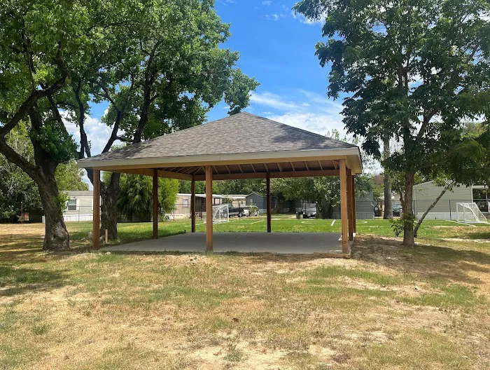 Willow Green Mobile Home Community Picture 6