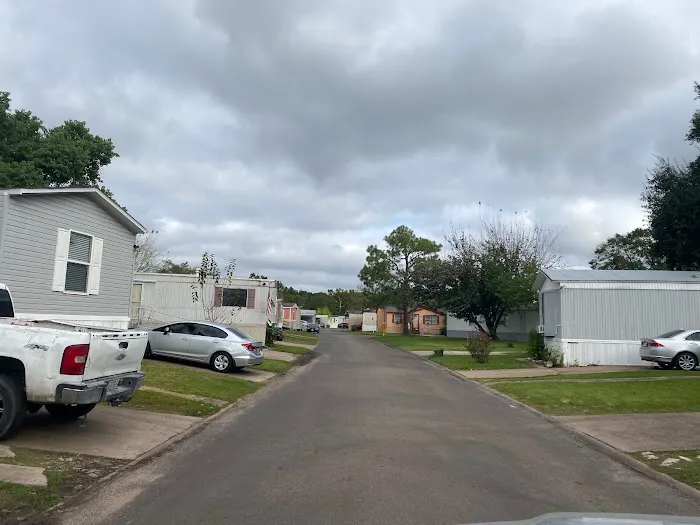 Willow Green Mobile Home Community Picture 10