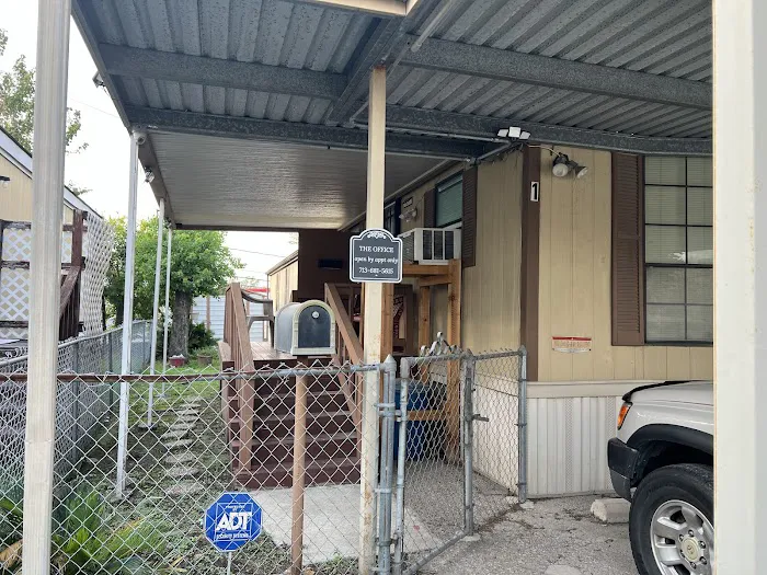 Post Oak Mobile Home Park Picture 5
