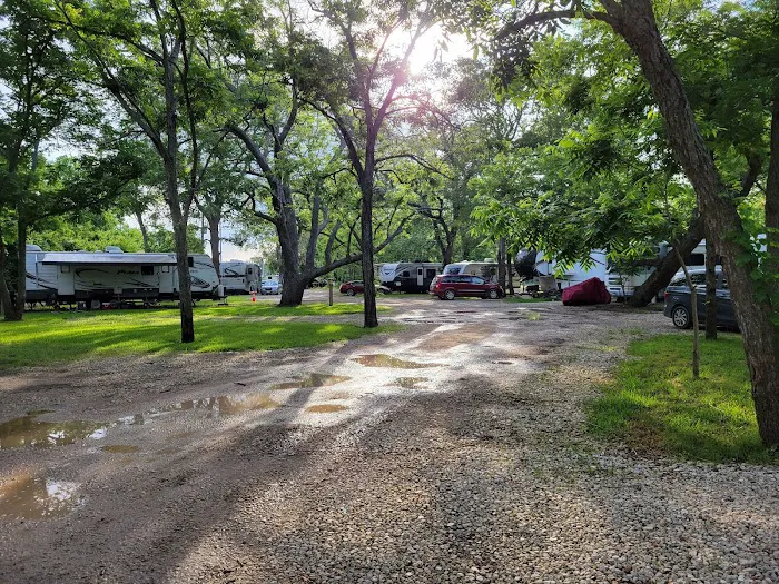 Sugar Land RV Park Picture 9