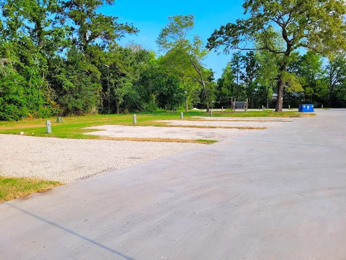 East Martin RV Park Picture 6