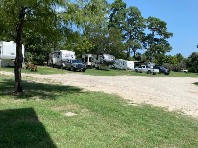 POP'S HIDEOUT RV PARK Picture 1