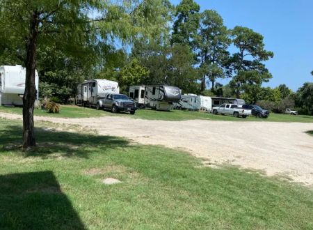POP'S HIDEOUT RV PARK