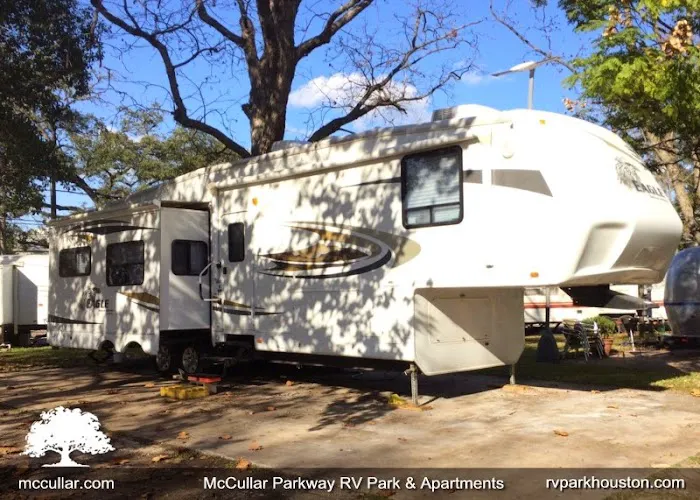 McCullar Parkway RV Park Picture 7