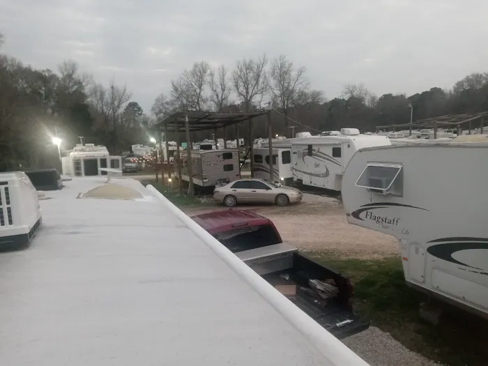Highway 90 RV Resort and Storage Picture 4