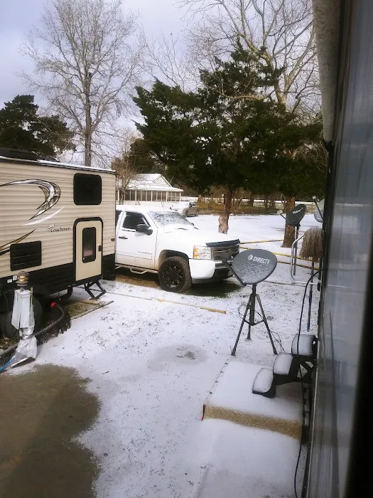 Highway 90 RV Resort and Storage Picture 7