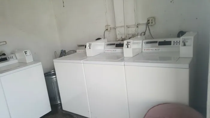 Bel-Aire Mobile Estates Picture 8