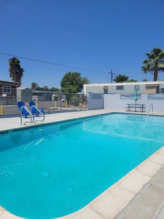 Avalon Mobile Home Park Picture 3