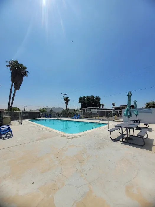 Avalon Mobile Home Park Picture 2