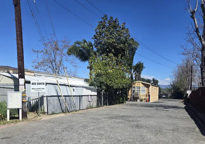Ace Mobile Home Park Picture 3
