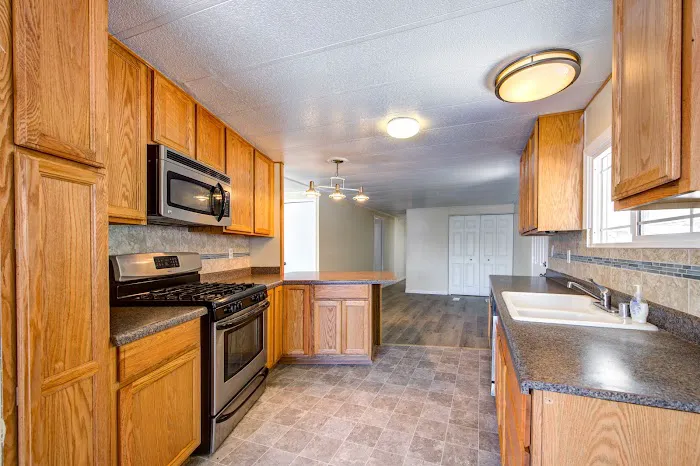 Old Plantation Manufactured Home Community Picture 8