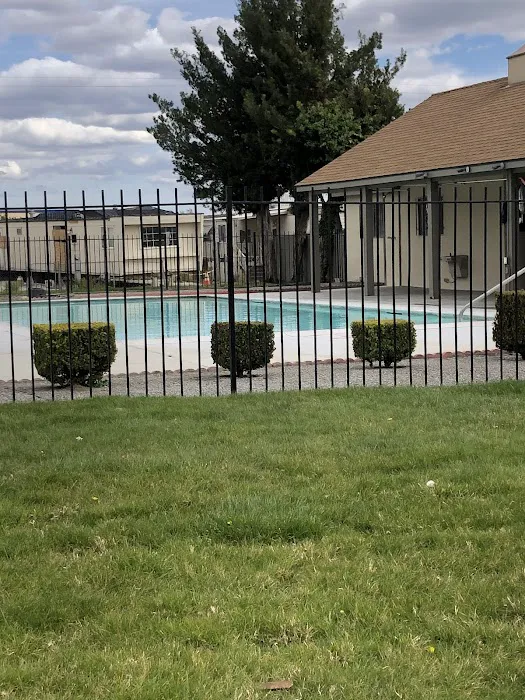 Sierra Mobile Estates Picture 9