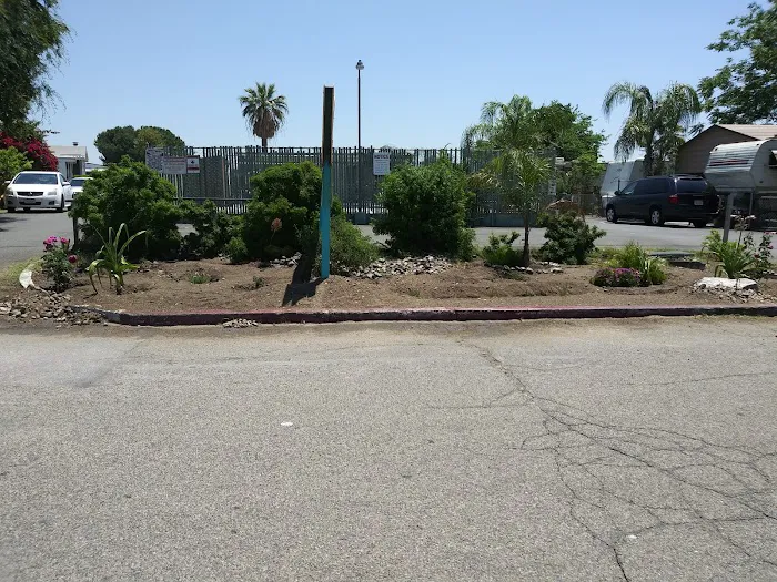 Aloha Mobile Home Park Picture 2