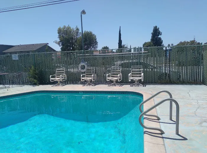 Aloha Mobile Home Park Picture 3