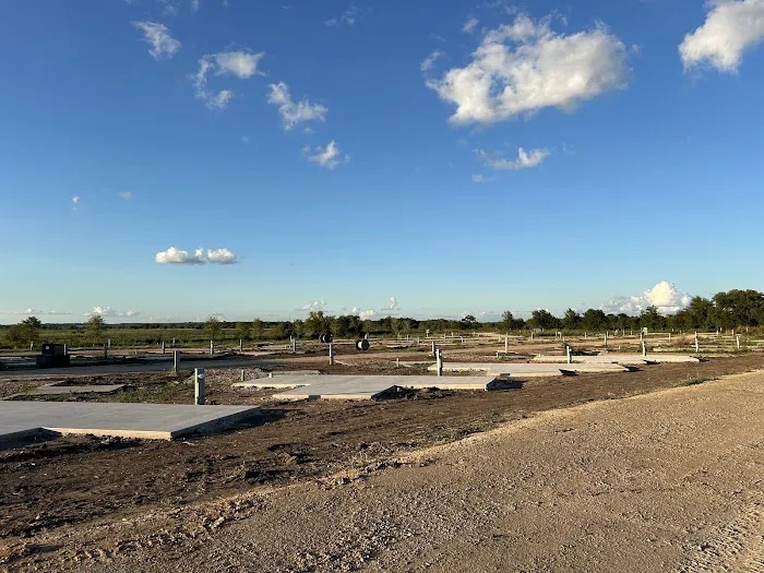Centennial Creekside RV Park Picture 1