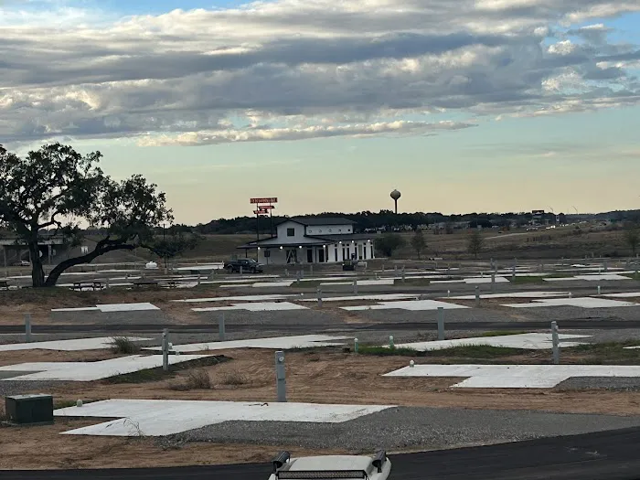 Centennial Creekside RV Park Picture 5