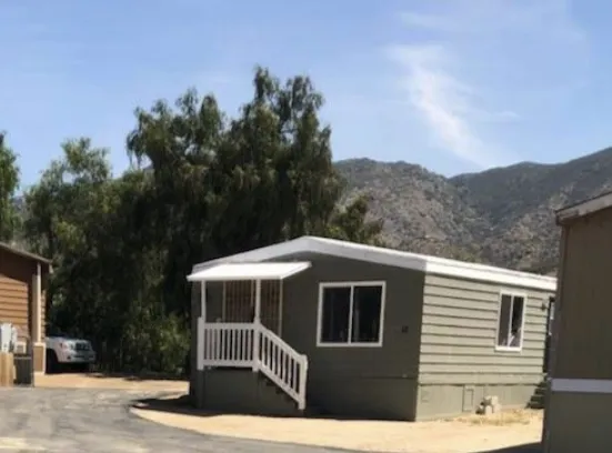 Barrett Mobile Home & RV Park Picture 3