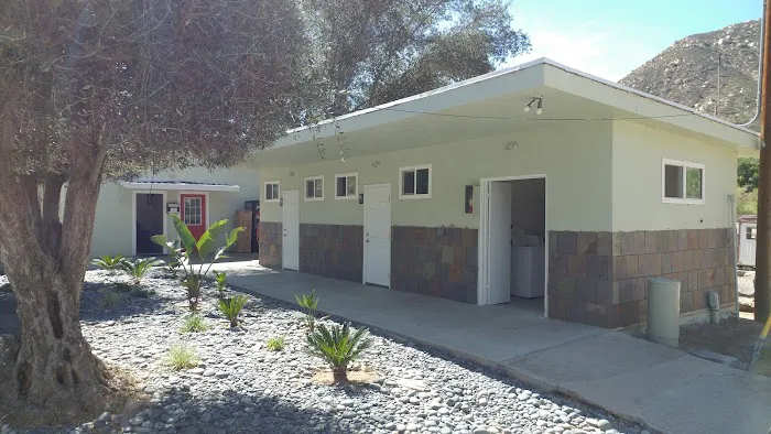 Barrett Mobile Home & RV Park Picture 4