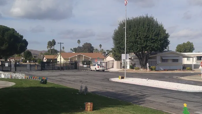 Sun City Mobile Home Estates Picture 3