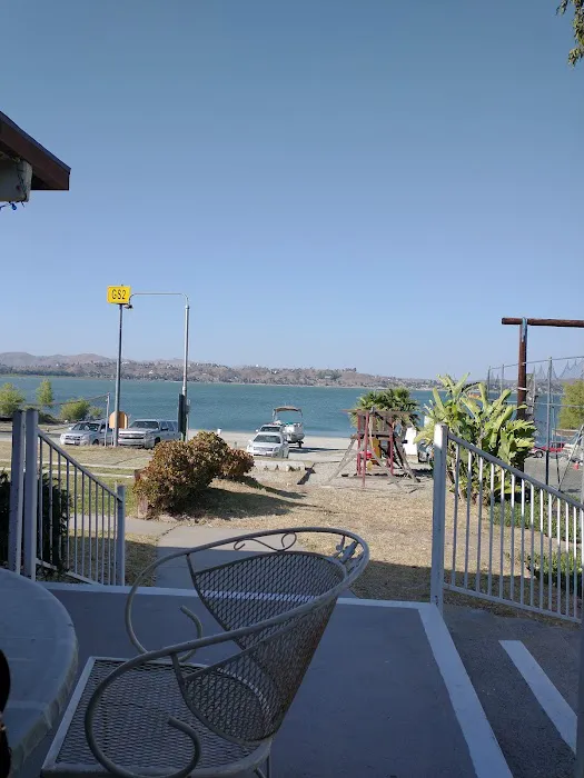 Weekend Paradise Picture 7