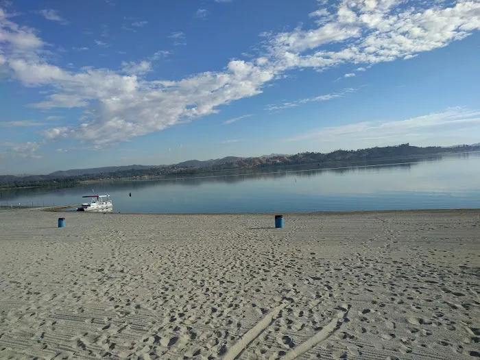 Crane Lakeside Park & RV Resort Picture 5