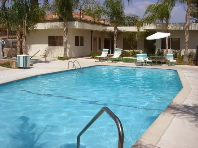 Mirage Estates Manufactured Housing Community Picture 3