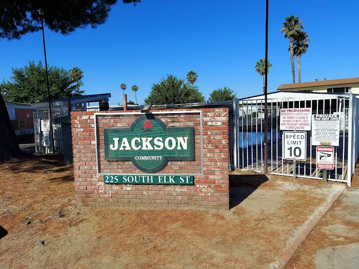 Jackson Mobile Home Park Picture 2
