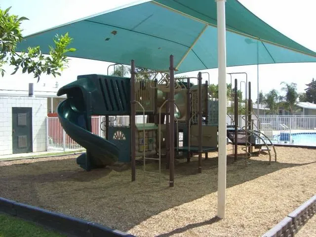 Sun Valley Estates Manufactured Housing Community Picture 2