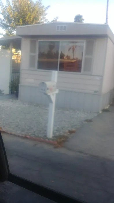 Palm Villa MHC LLC Picture 2