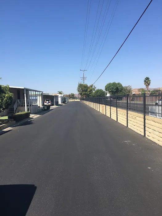 Sunburst Mobile Home Park - A 55+ Community Picture 2