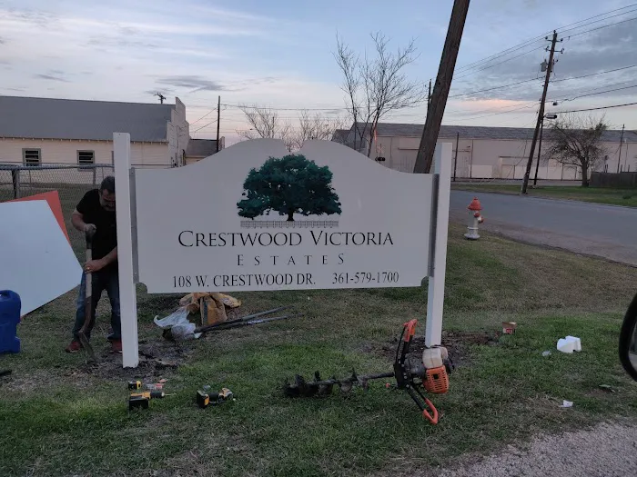 Crestwood Victoria Estates Picture 2