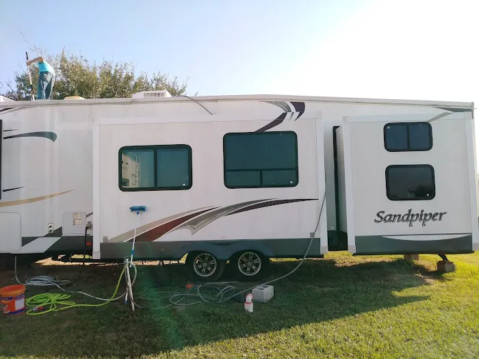Aloe RV Park Picture 9