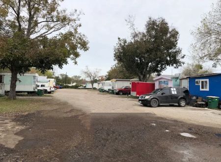 East North Mobile Home Park