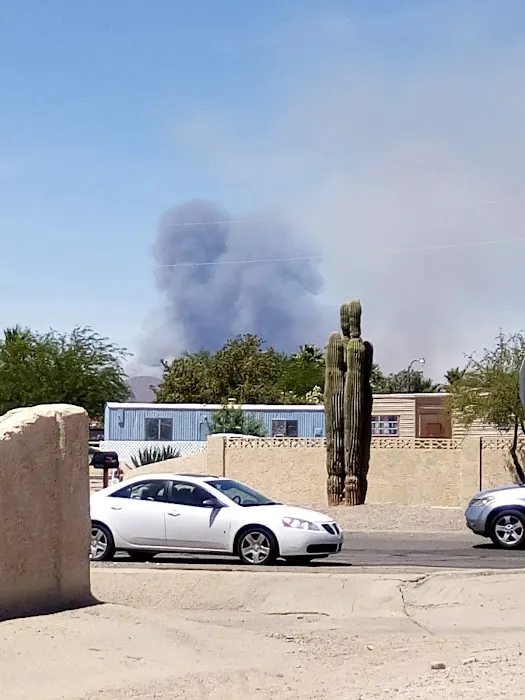 Desert Trails mobile home park Picture 4