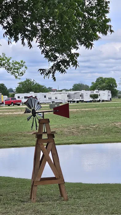 Riverway RV Park Picture 1
