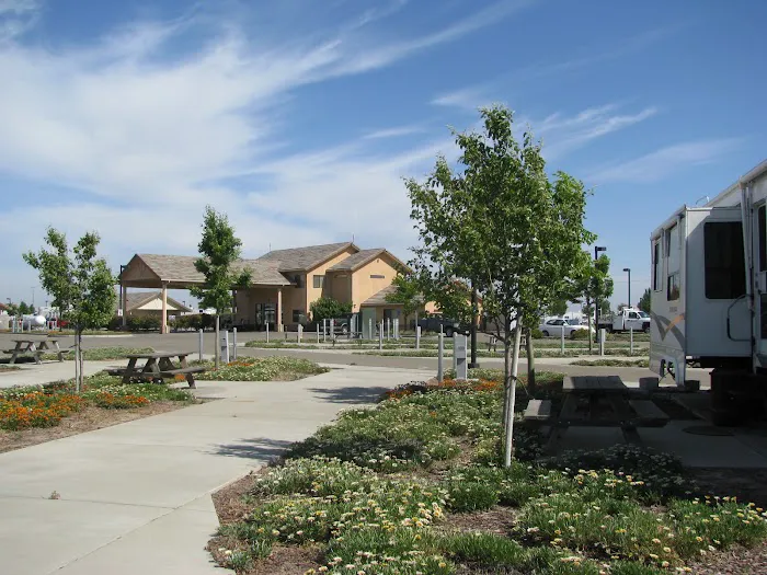 Flag City RV Resort Picture 3