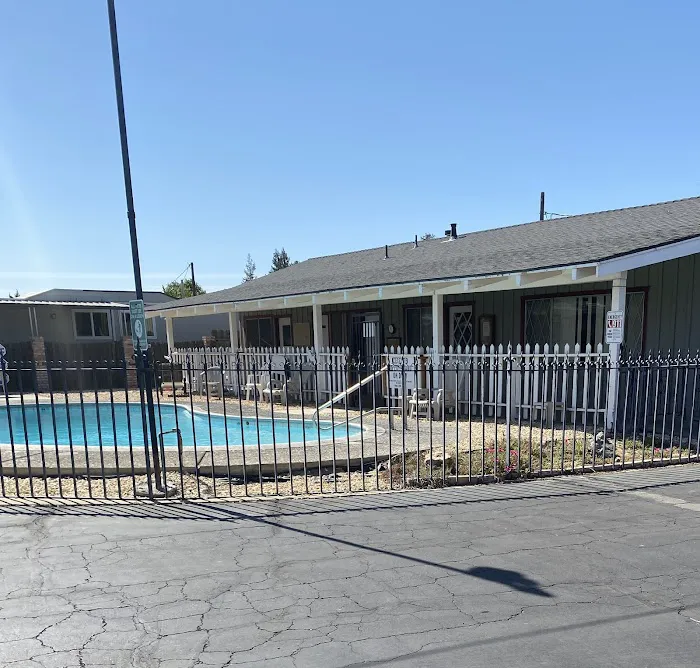 Sun Garden Mobile Home Village Picture 2