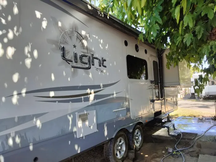Turlock Mobile Estates Picture 7
