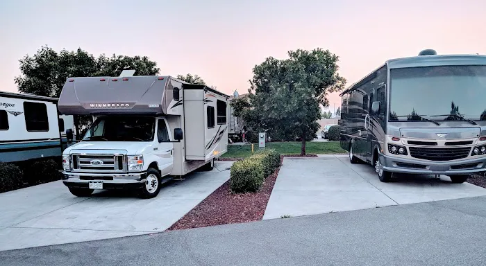 Coyote Valley RV Resort Picture 6