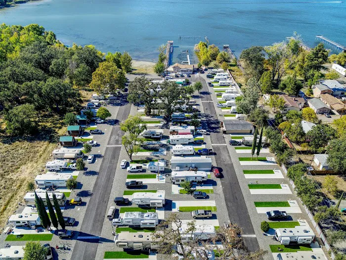 Clearlake Resort Picture 2