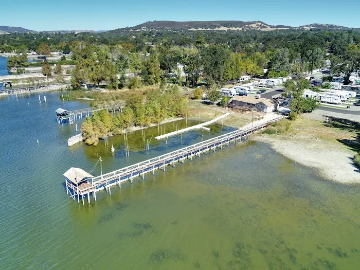 Clearlake Resort Picture 1
