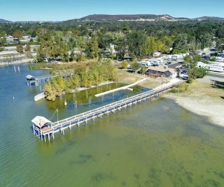 Clearlake Resort