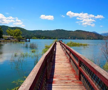 Lake Front Mobile Home & RV Park