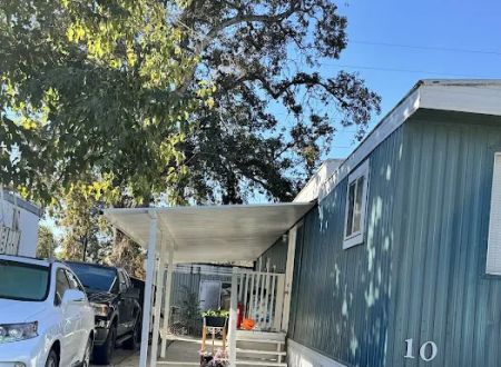 Lakeland Mobile Home Park