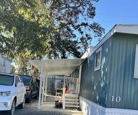 Lakeland Mobile Home Park