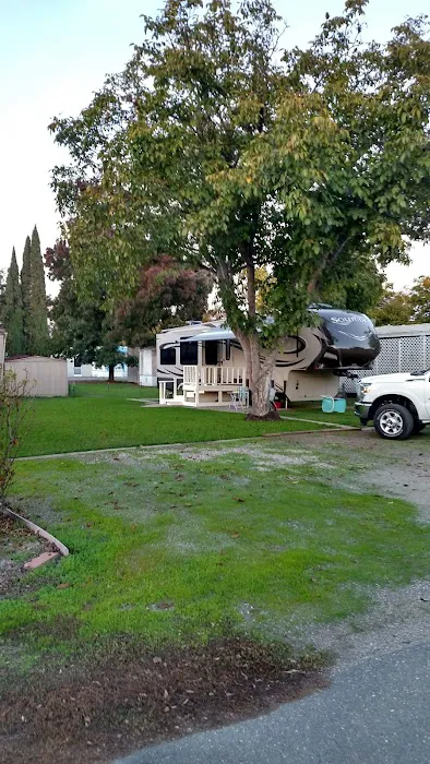 Colusa Mobile Home Park Picture 5
