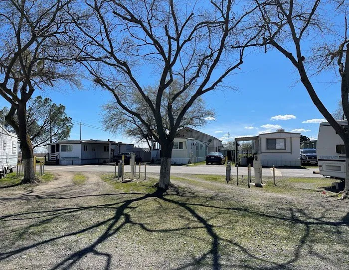 Maxwell Mobile Home & RV Park Picture 8